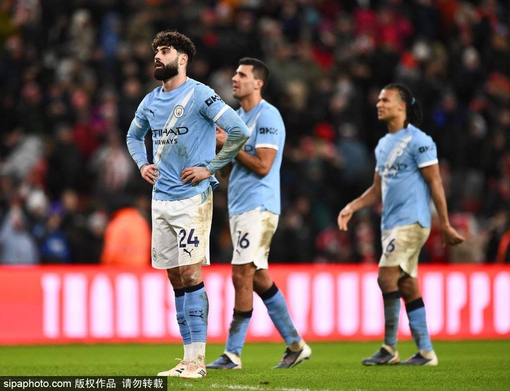 英超-B席破门被吹格瓦迪奥尔中柱 曼城0-0桑德兰